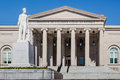 dc-court-appeals-district-columbia-building-abraham-lincoln-statue-74985350